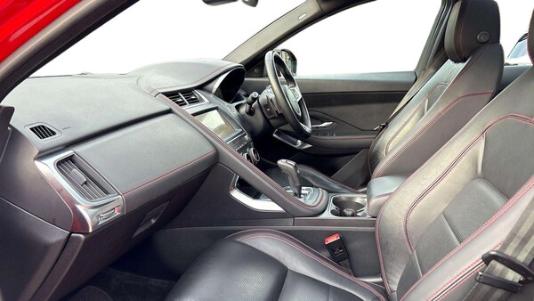 Used Jaguar E-Pace 2020 for sale - 75981309: Photo 3