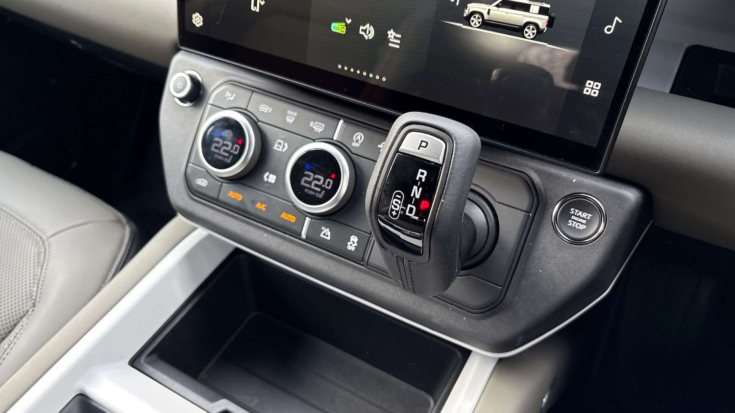 Used Land Rover Defender 2025 for sale - 77397811: Photo 13