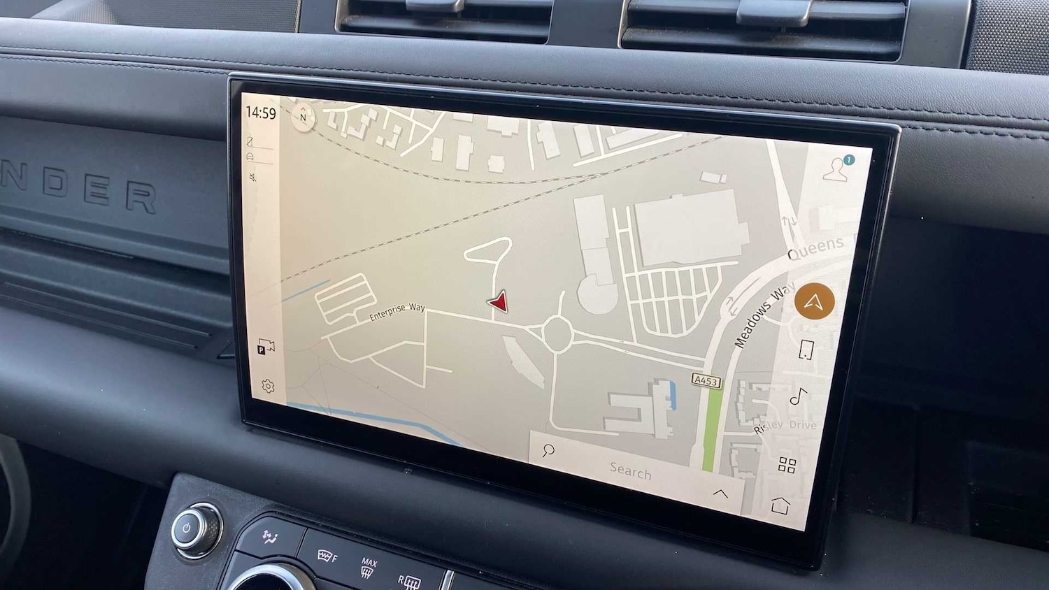 Used Land Rover Defender 2022 for sale - 76488178: Photo 11