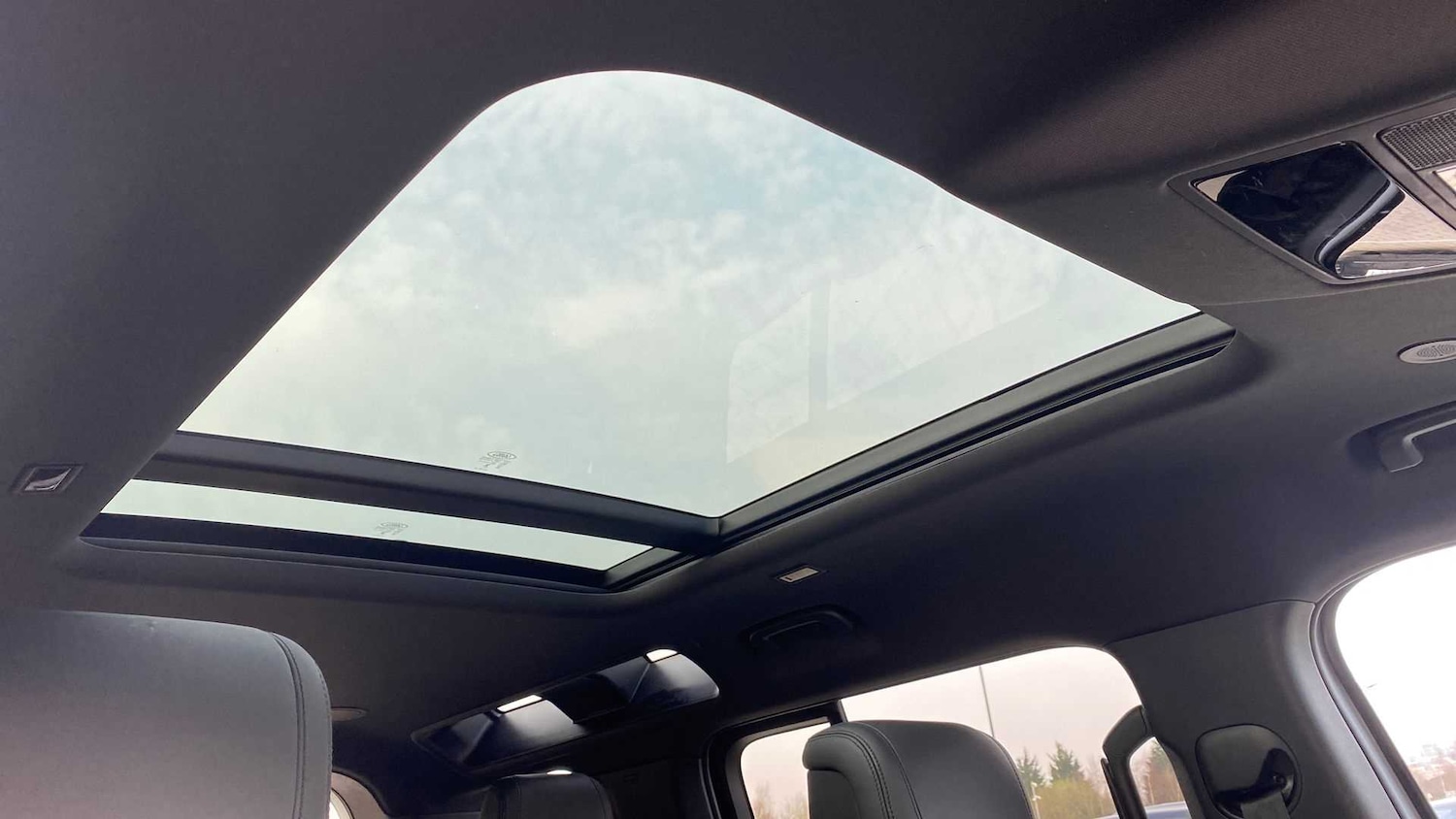 Used Land Rover Defender 2022 for sale - 76488178: Photo 21