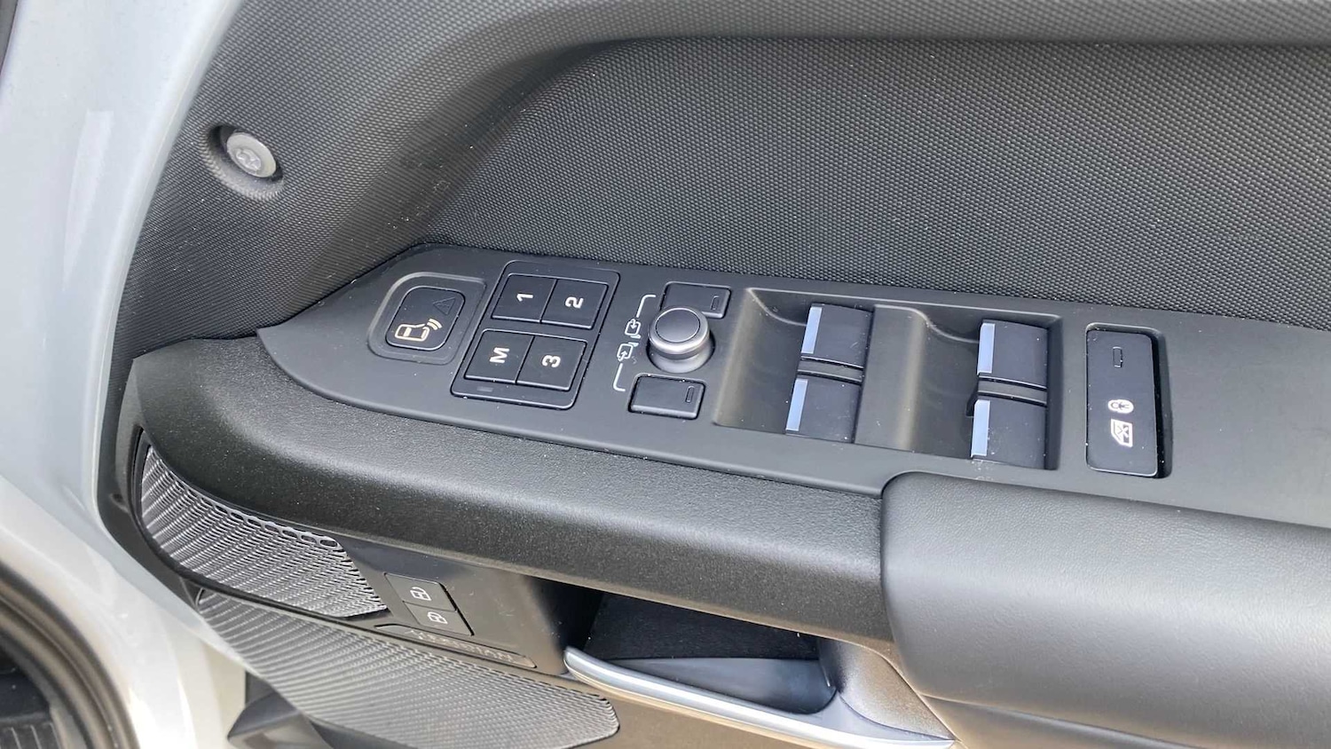 Used Land Rover Defender 2022 for sale - 76488178: Photo 25