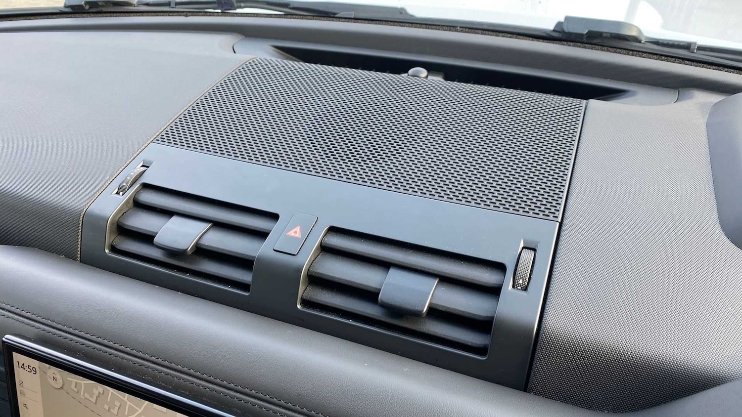 Used Land Rover Defender 2022 for sale - 76488178: Photo 29