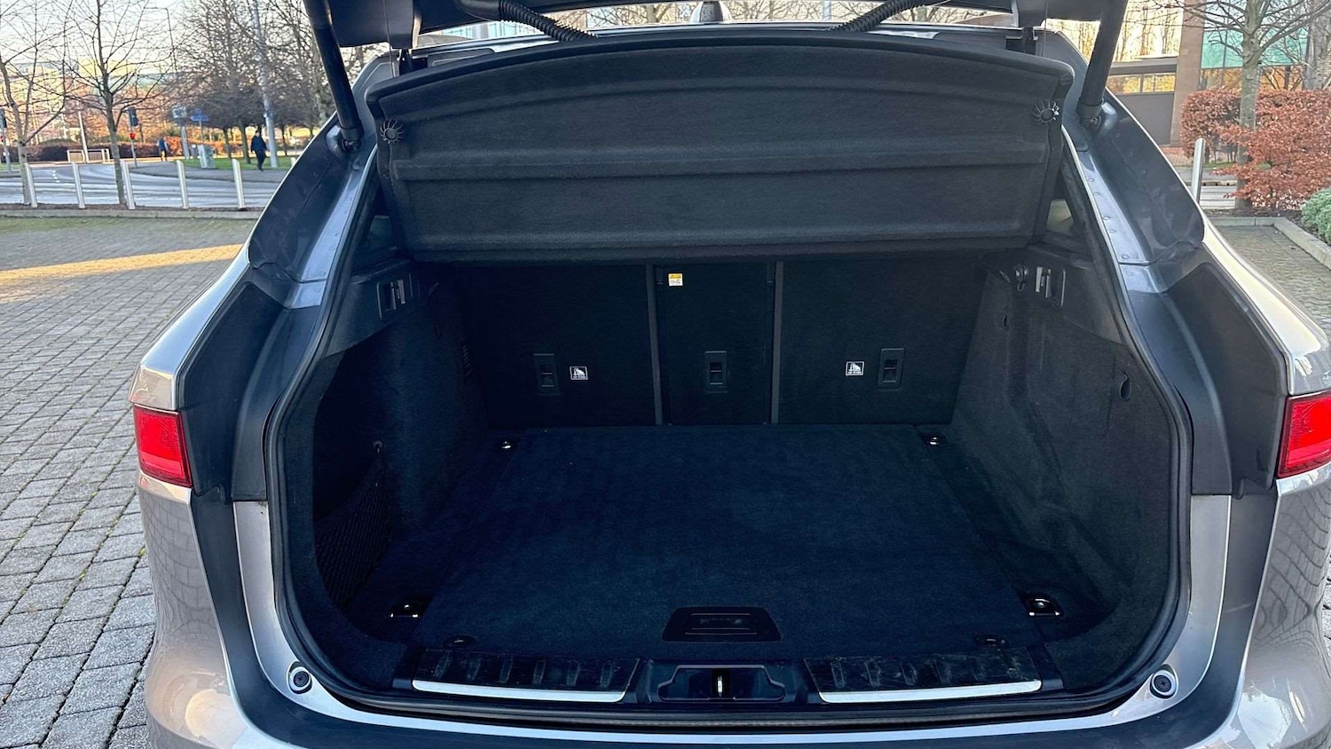 Used Jaguar F-Pace 2019 for sale - 76774331: Photo 10