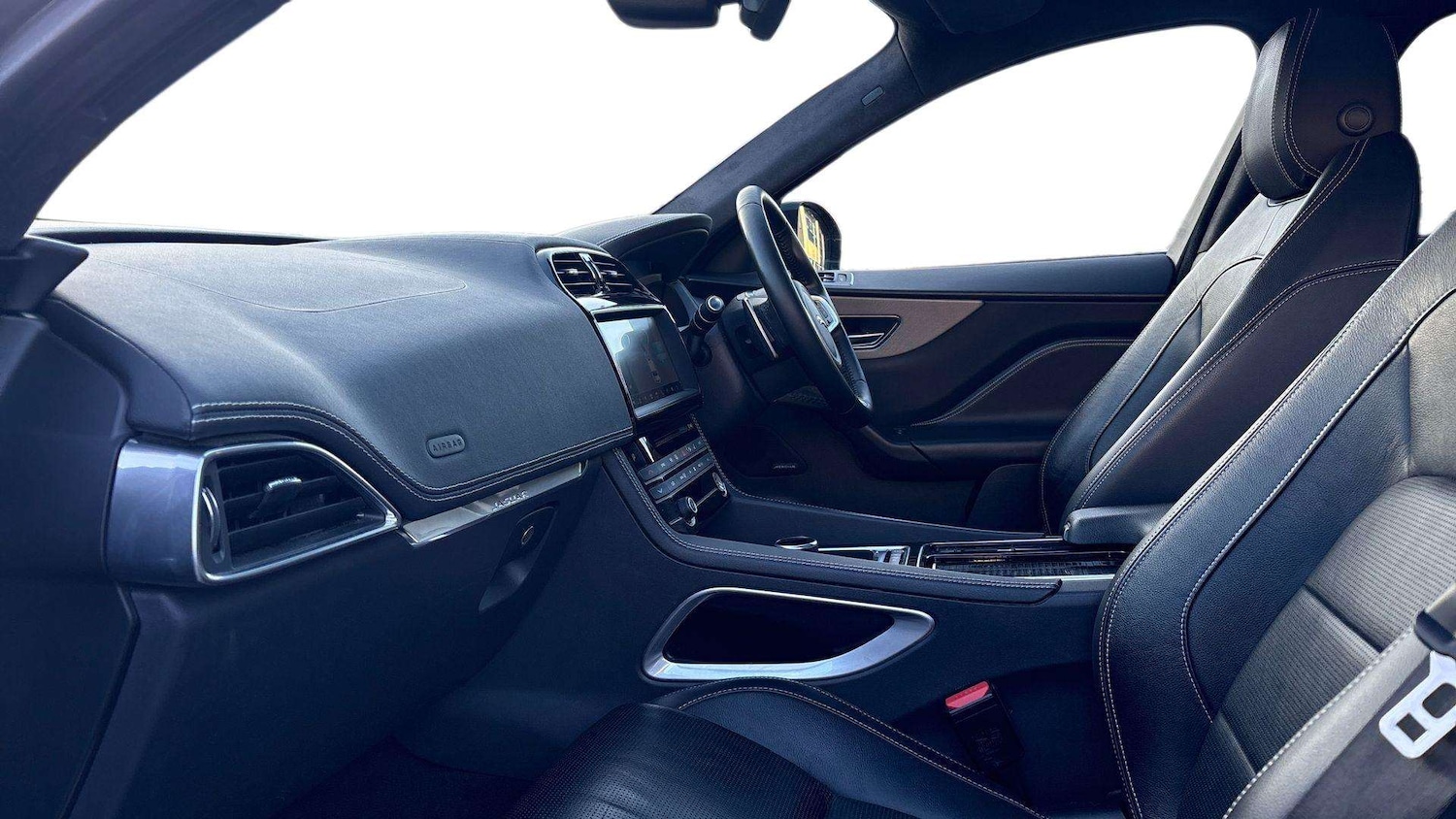 Used Jaguar F-Pace 2019 for sale - 76774331: Photo 3