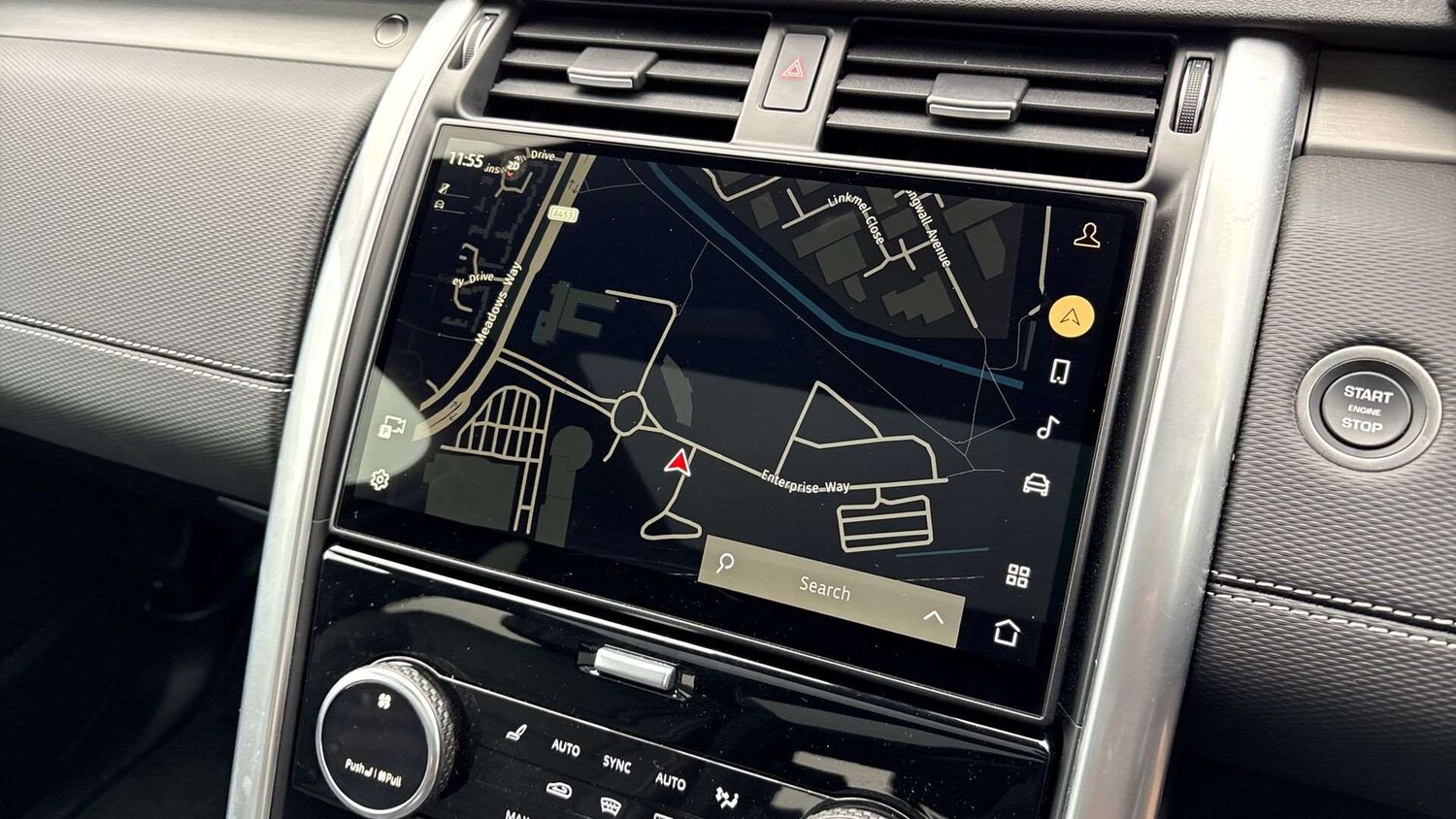 Used Land Rover Discovery 2024 for sale - 76170008: Photo 11