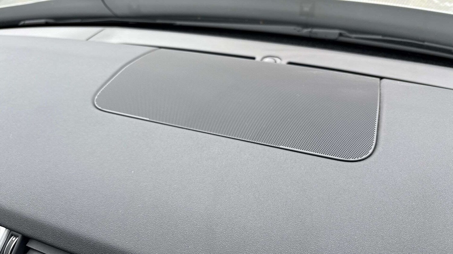 Used Land Rover Discovery 2024 for sale - 76170008: Photo 35