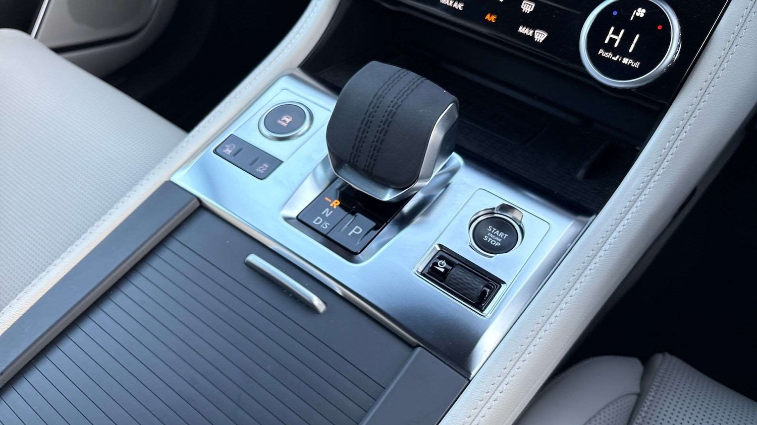 Used Jaguar F-Pace 2024 for sale - 76842832: Photo 13