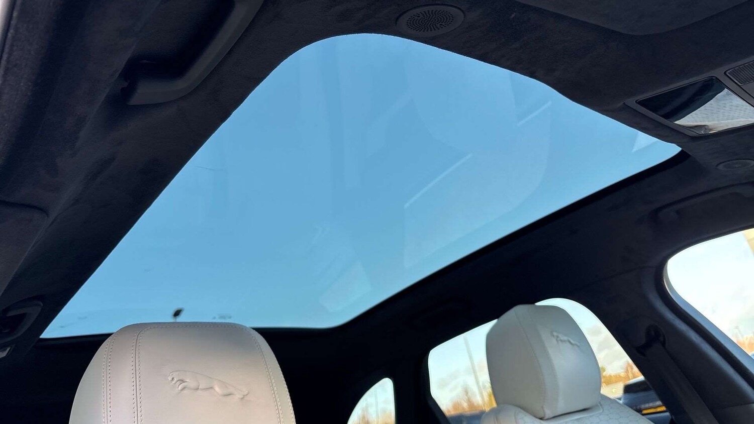 Used Jaguar F-Pace 2024 for sale - 76842832: Photo 21