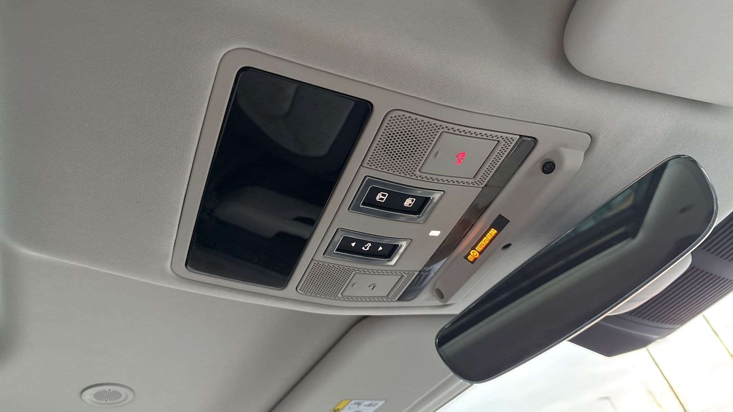 Used Land Rover Defender 2024 for sale - 76718265: Photo 23