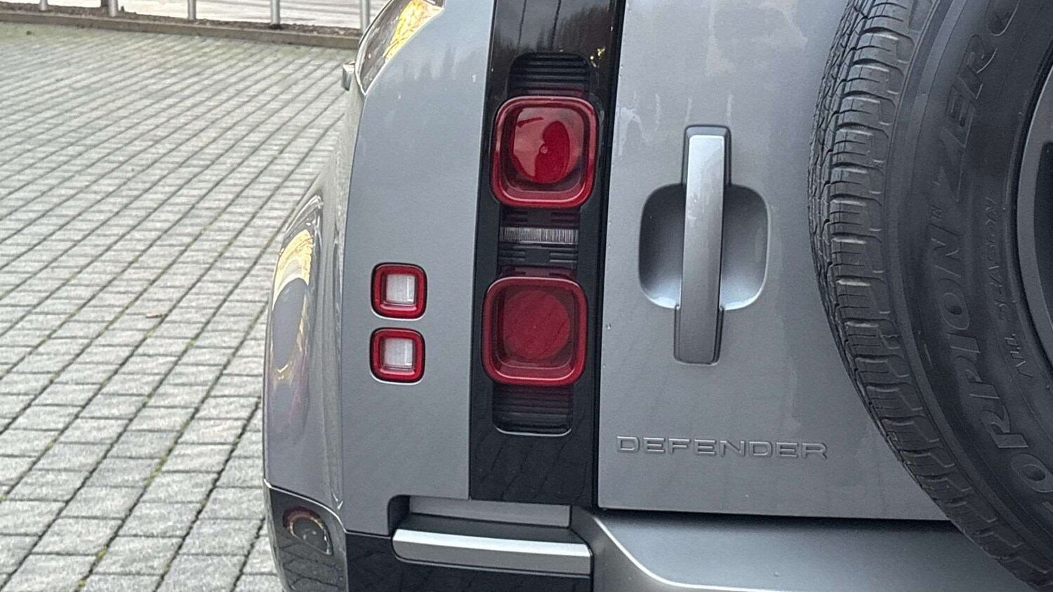Used Land Rover Defender 2024 for sale - 76718265: Photo 26