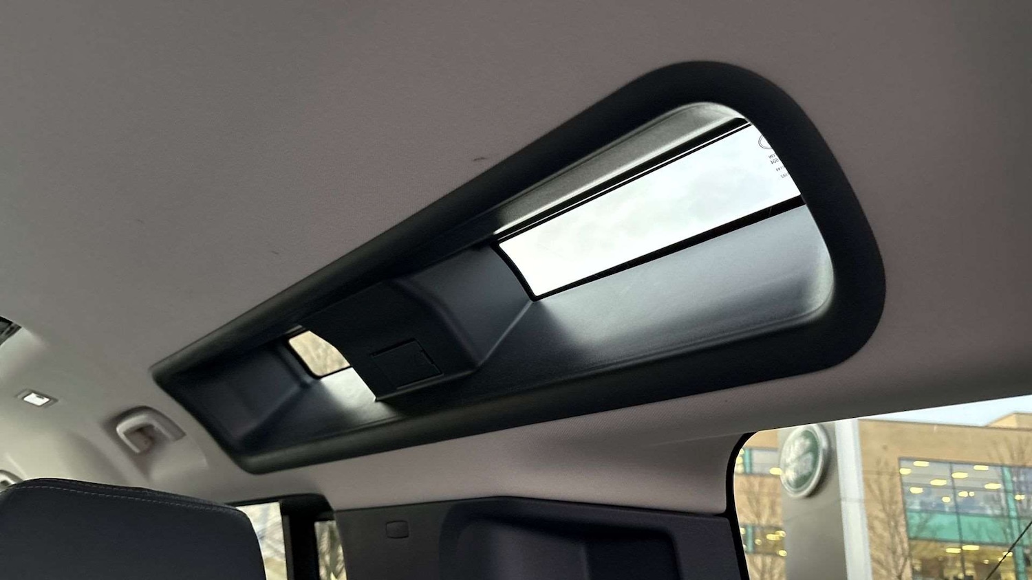 Used Land Rover Defender 2024 for sale - 76718265: Photo 35