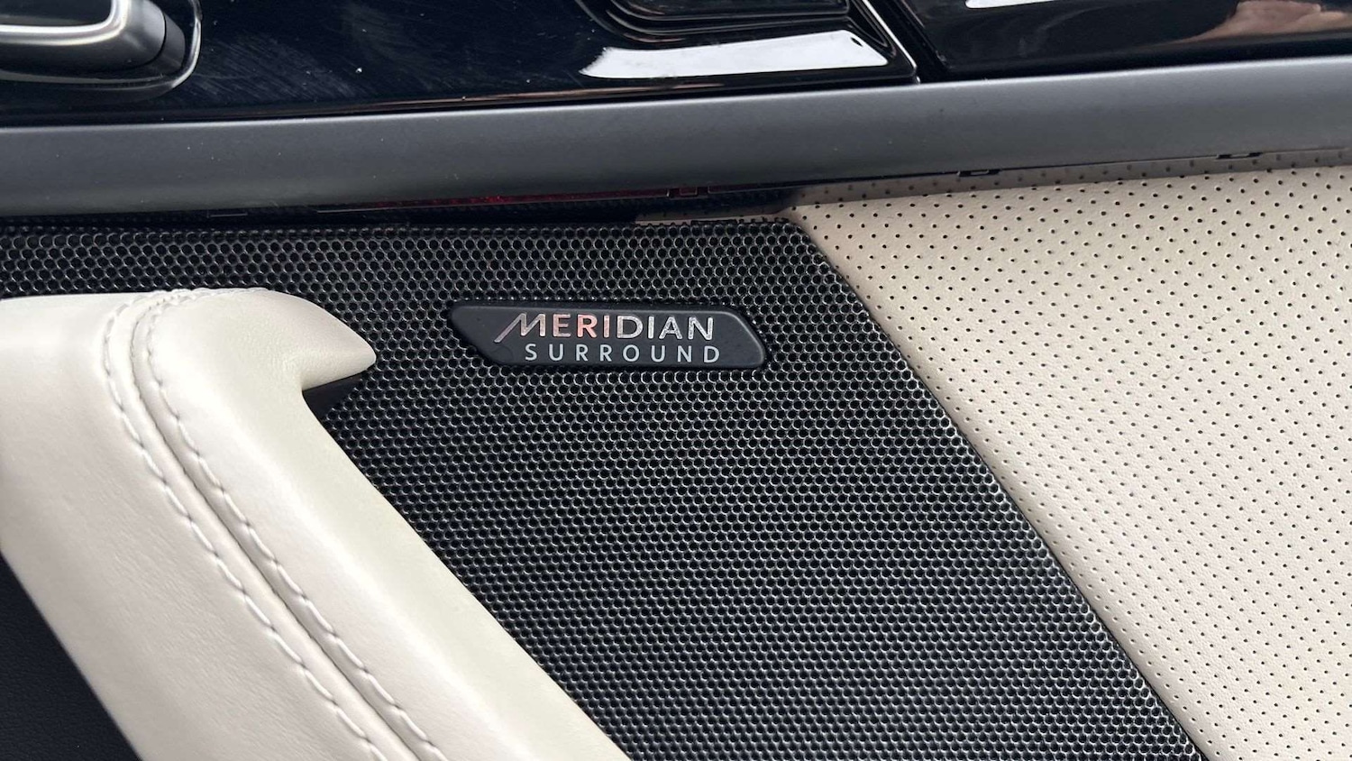 Used Jaguar F-Type 2023 for sale - 76875817: Photo 24