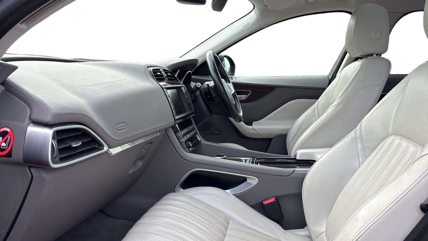 Used Jaguar F-Pace for sale - 76746067: Photo 3