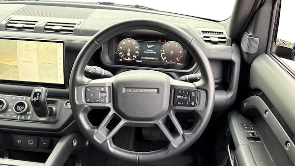 Used Land Rover Defender 90 2023 for sale - 75672870: Photo 15