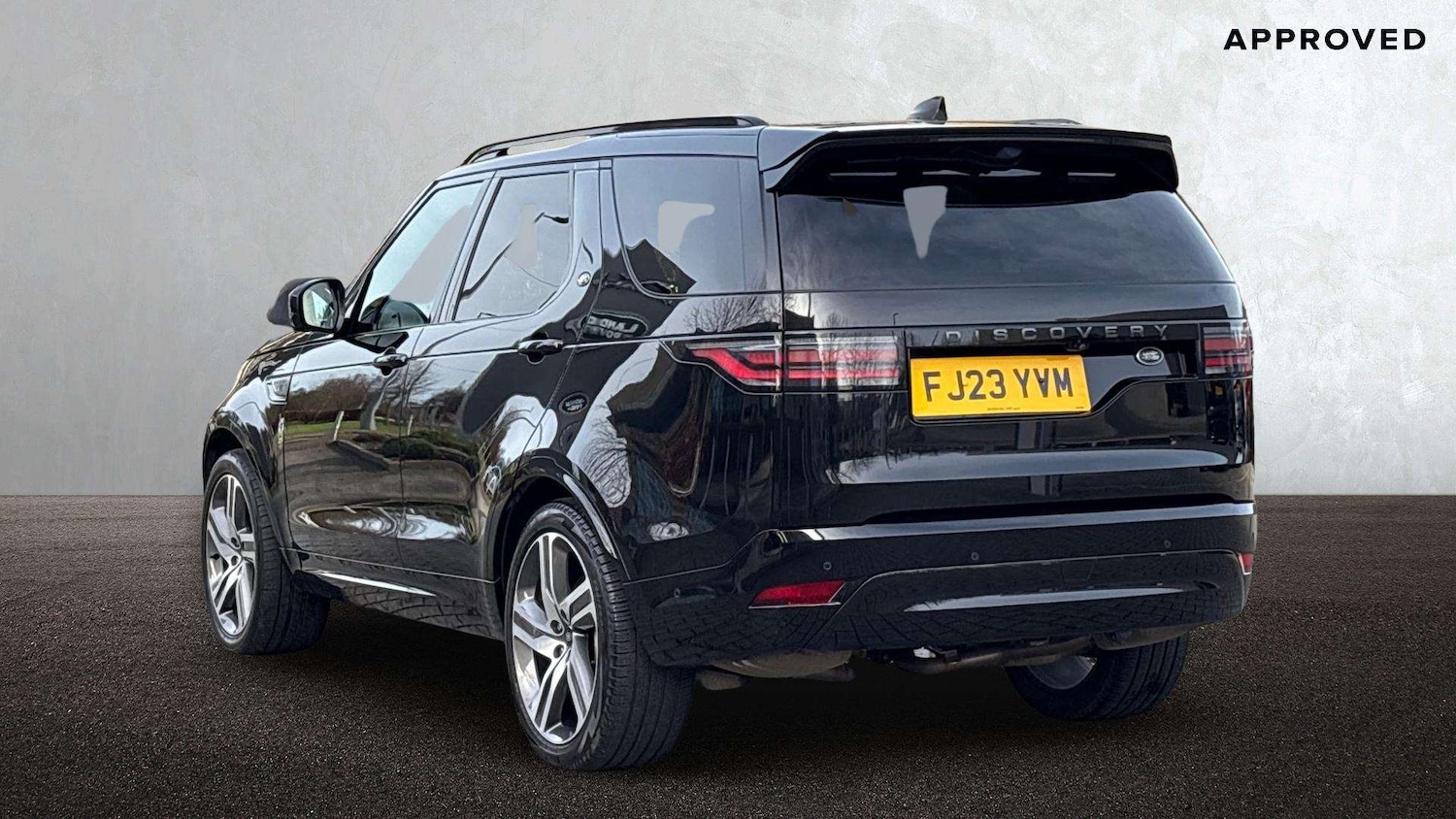 Used Land Rover Discovery 2023 for sale - 77589072: Photo 2