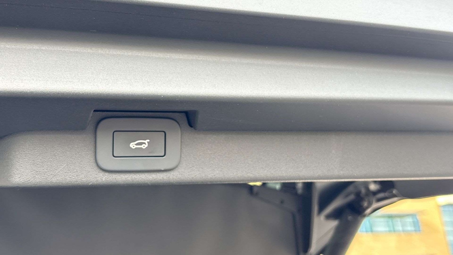 Used Land Rover Discovery 2023 for sale - 77589072: Photo 31