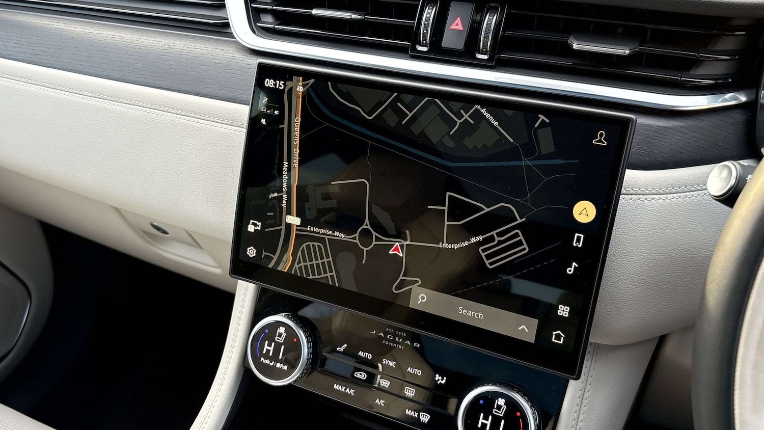 Used Jaguar F-Pace 2024 for sale - 76362549: Photo 11