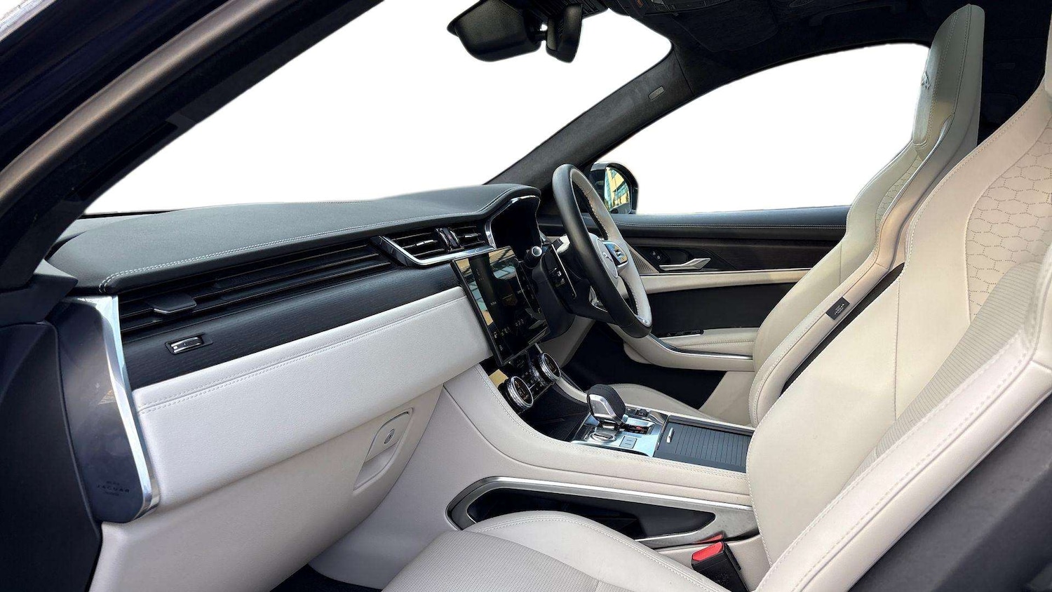 Used Jaguar F-Pace 2024 for sale - 76362549: Photo 3