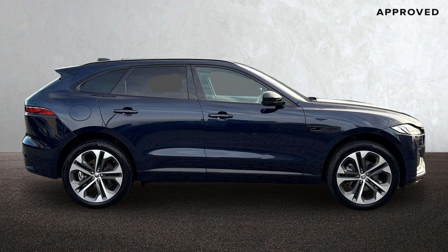 Used Jaguar F-Pace 2024 for sale - 76362549: Photo 5