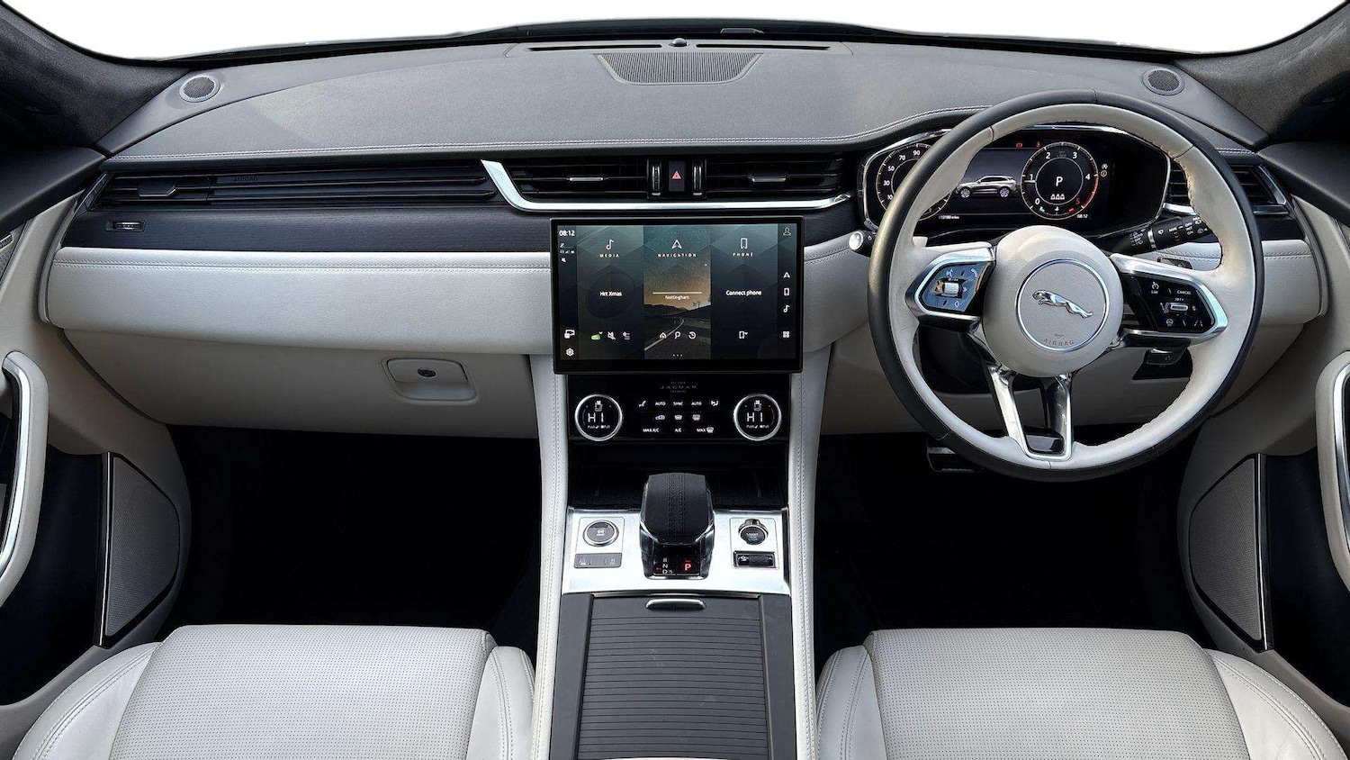 Used Jaguar F-Pace 2024 for sale - 76362549: Photo 9