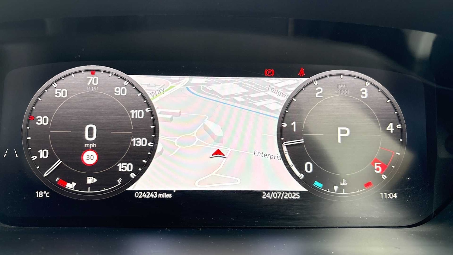 Used Land Rover Defender 2023 for sale - 76610712: Photo 16