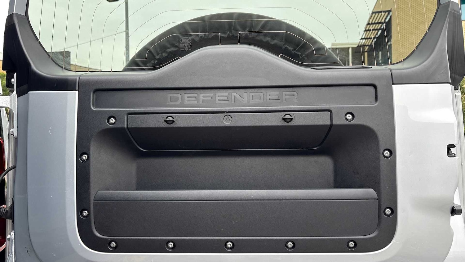 Used Land Rover Defender 2023 for sale - 76610712: Photo 31