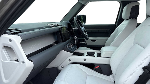 Used Land Rover Defender 2024 for sale - 75366534: Photo 3