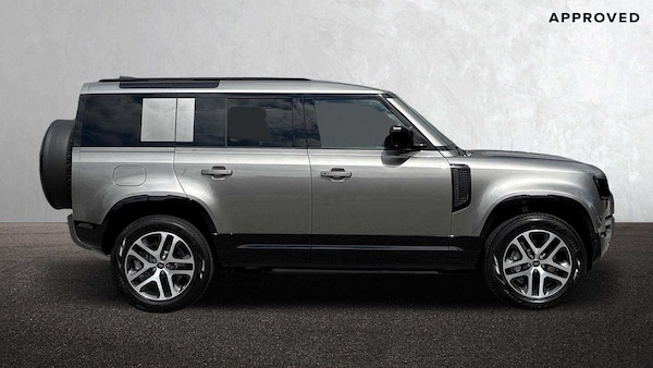 Used Land Rover Defender 2024 for sale - 75366534: Photo 5
