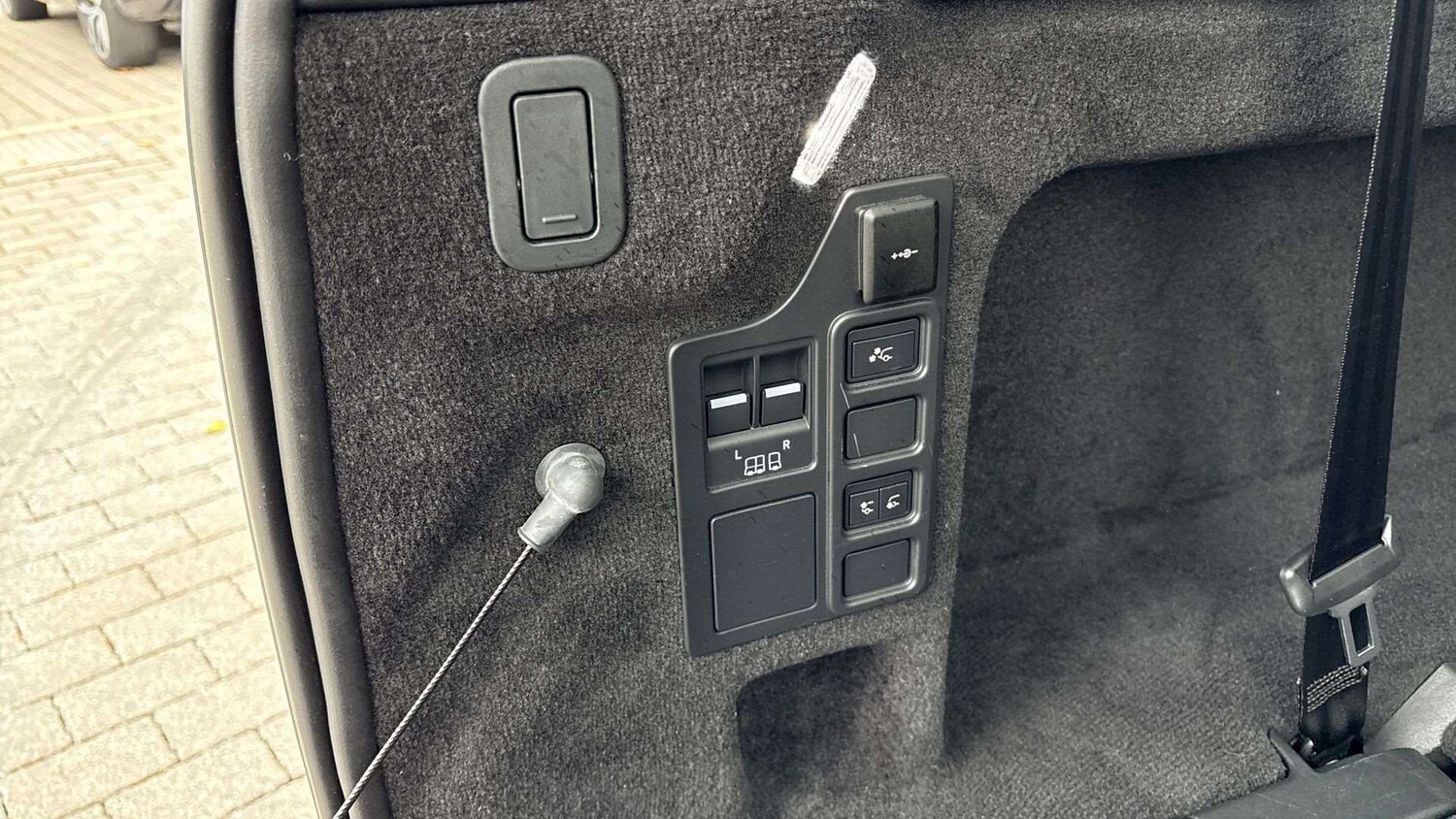 Used Land Rover Discovery 2024 for sale - 76045145: Photo 27