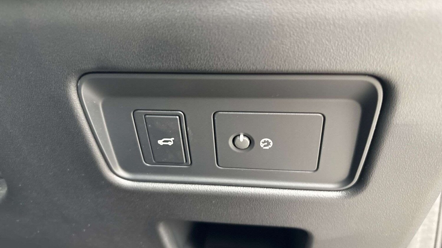 Used Land Rover Discovery 2024 for sale - 76045145: Photo 34