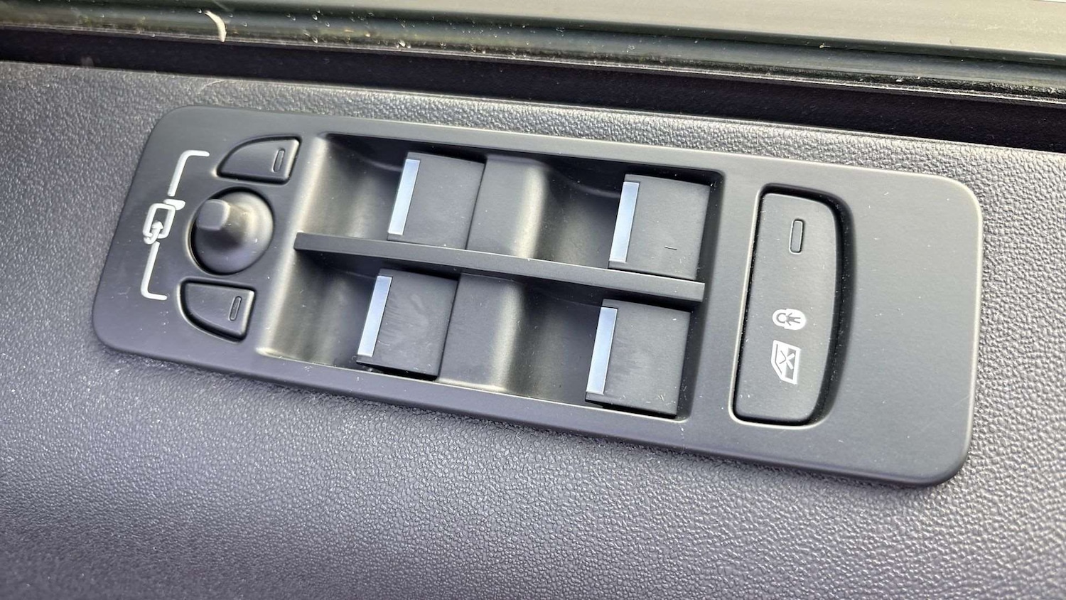 Used Land Rover Discovery Sport 2022 for sale - 76761108: Photo 25