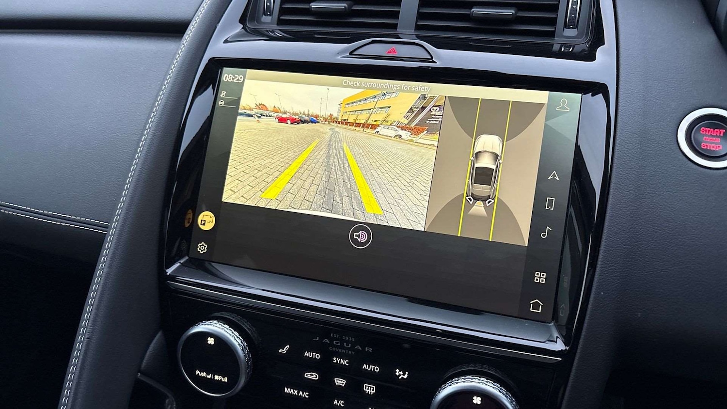 Used Jaguar E-Pace 2024 for sale - 76929017: Photo 12