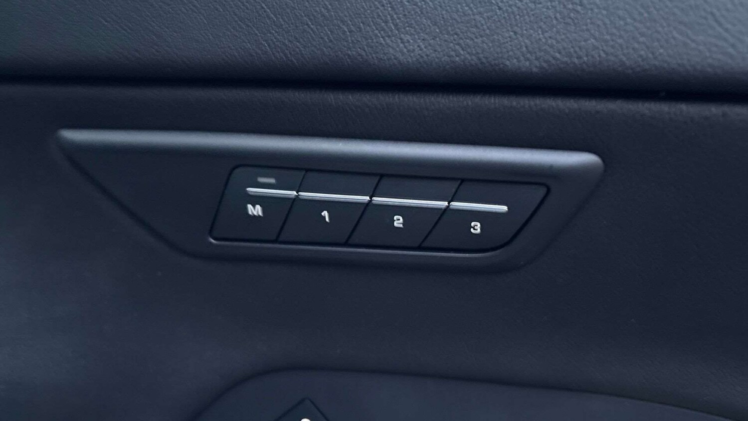 Used Jaguar E-Pace 2024 for sale - 76929017: Photo 32