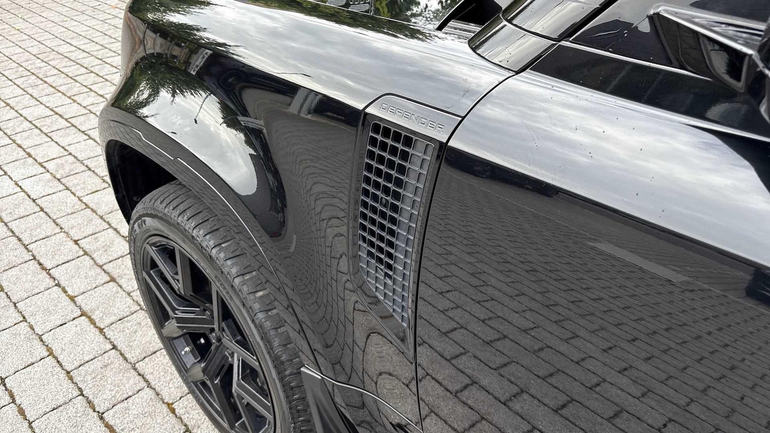 Used Land Rover Defender 2023 for sale - 76610497: Photo 20