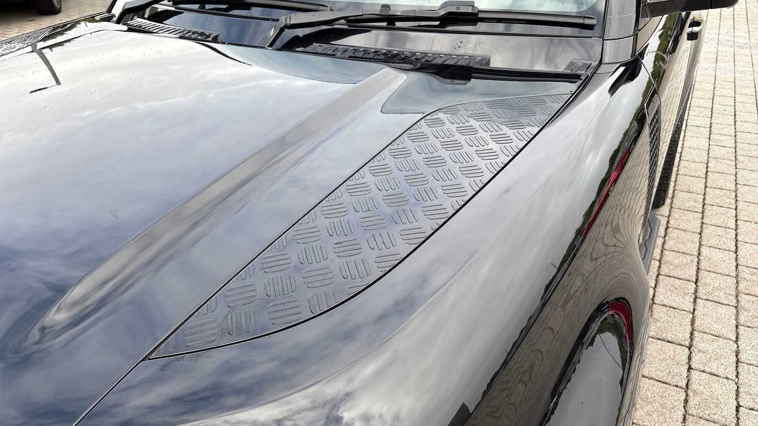 Used Land Rover Defender 2023 for sale - 76610497: Photo 28