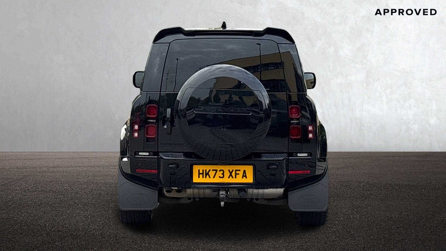 Used Land Rover Defender 2023 for sale - 76610497: Photo 6