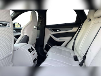 Used Jaguar F-Pace 2024 for sale - 76774344: Photo