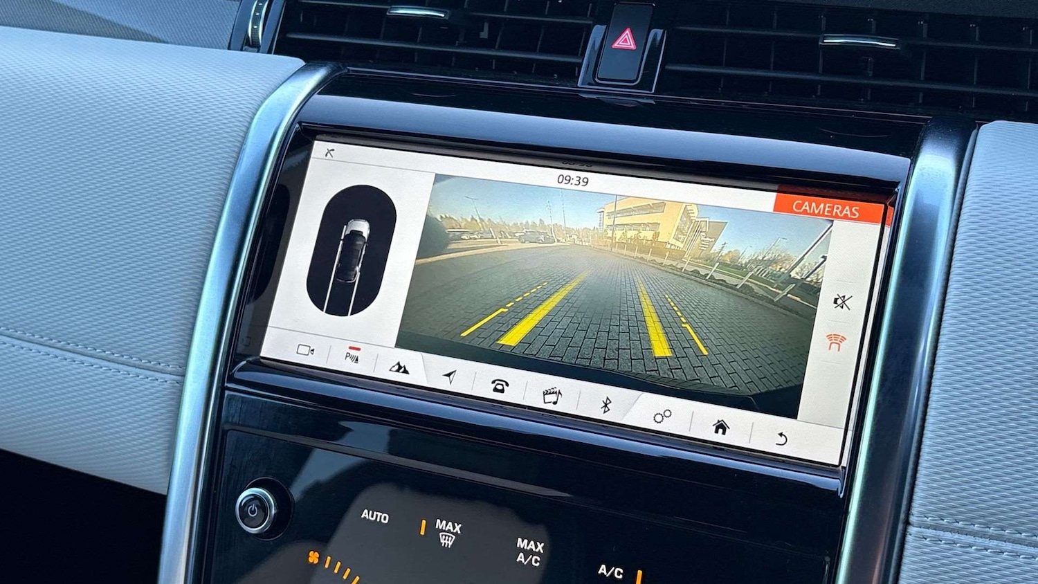 Used Land Rover Discovery Sport 2021 for sale - 76718301: Photo 12