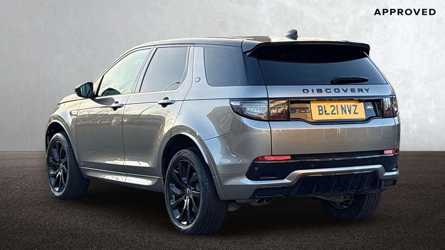Used Land Rover Discovery Sport 2021 for sale - 76718301: Photo 2