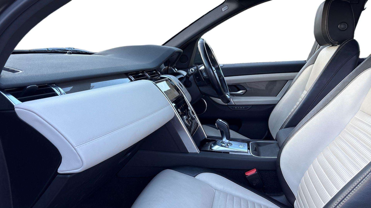 Used Land Rover Discovery Sport 2021 for sale - 76718301: Photo 3