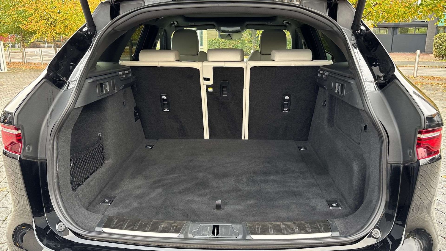 Used Jaguar F-Pace 2023 for sale - 77011208: Photo 10