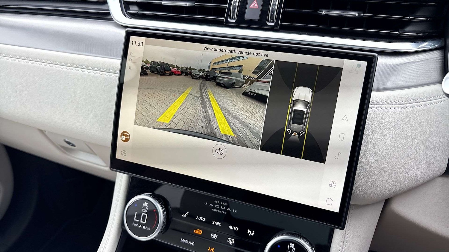 Used Jaguar F-Pace 2023 for sale - 77011208: Photo 12