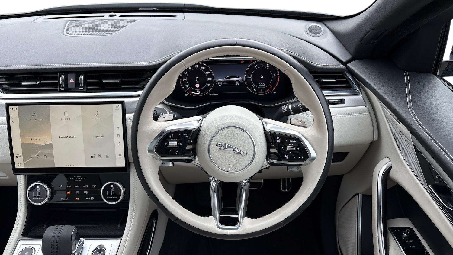 Used Jaguar F-Pace 2023 for sale - 77011208: Photo 15