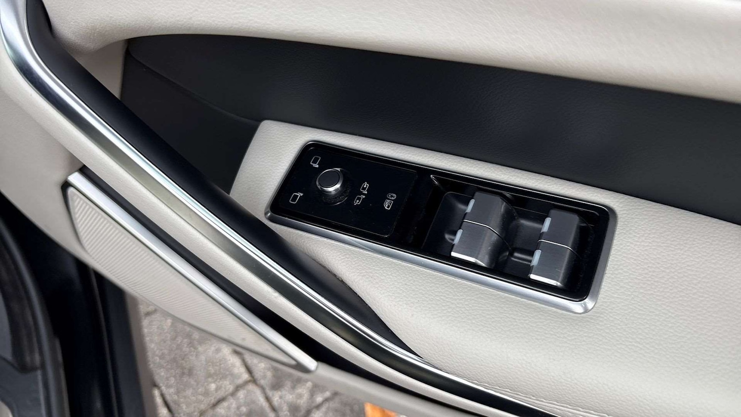 Used Jaguar F-Pace 2023 for sale - 77011208: Photo 25