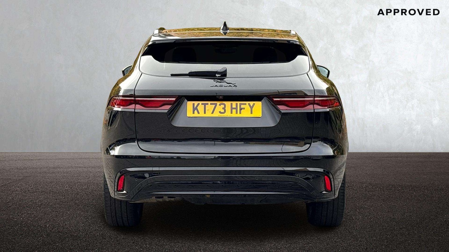 Used Jaguar F-Pace 2023 for sale - 77011208: Photo 6