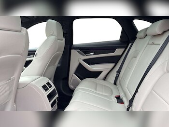 Used Jaguar F-Pace 2024 for sale - 78129676: Photo