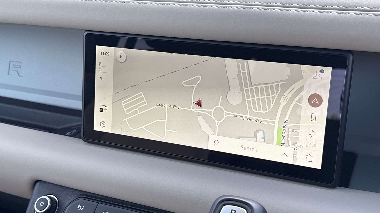 Used Land Rover Defender 2023 for sale - 76718249: Photo 11