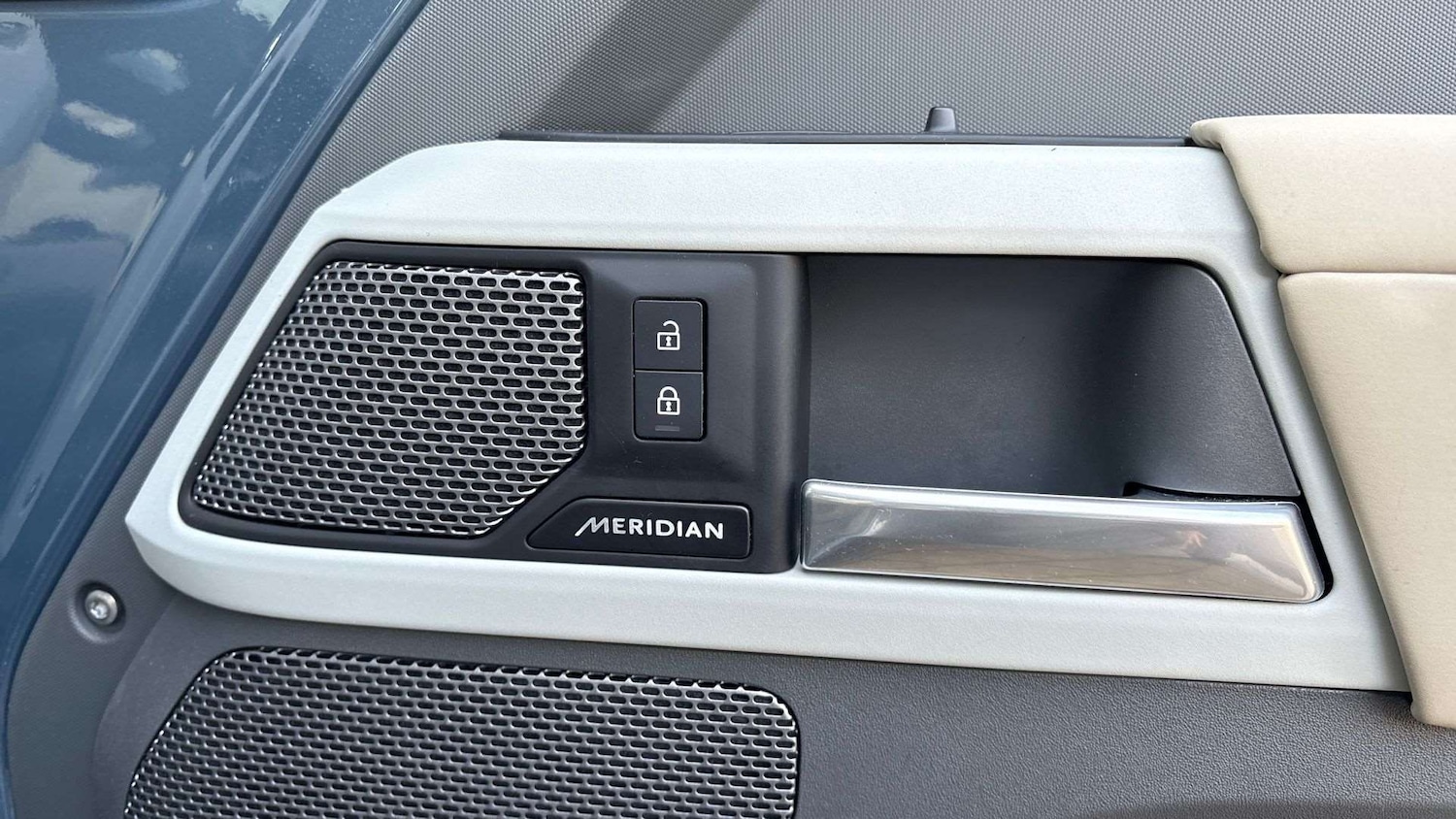 Used Land Rover Defender 2023 for sale - 76718249: Photo 24