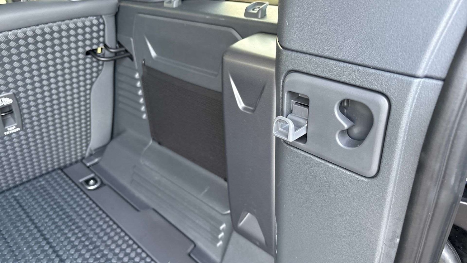 Used Land Rover Defender 2023 for sale - 76718249: Photo 27