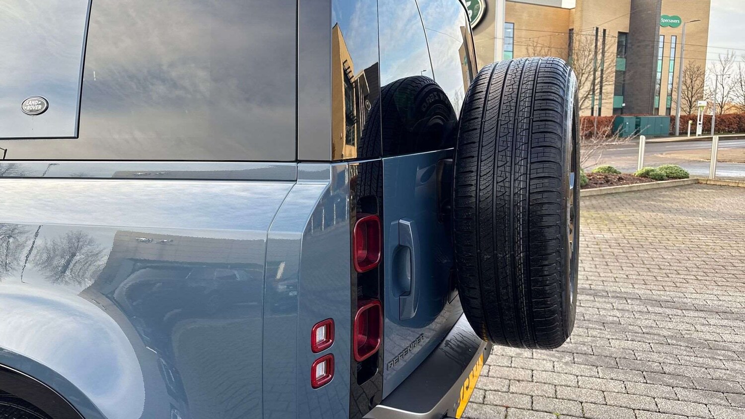 Used Land Rover Defender 2023 for sale - 76718249: Photo 32